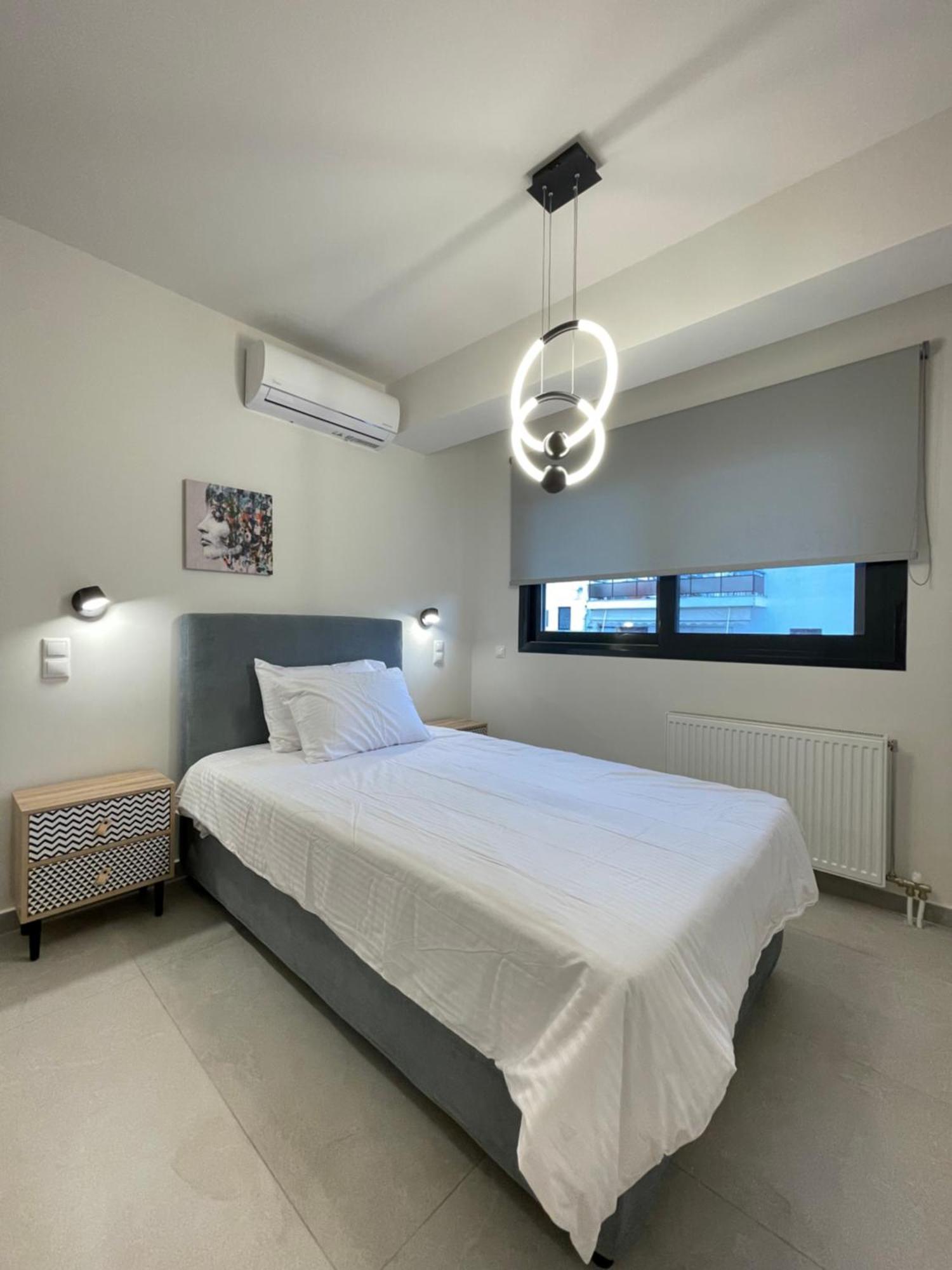 Apartment Gleaming Near Metro Mall *